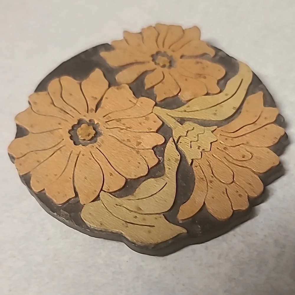 Floral Wooden Brooch - Picture 2 of 5